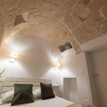 A L Touristhouse Monopoli