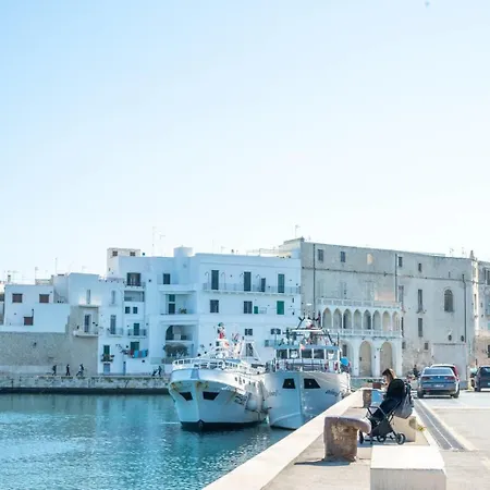 A L Touristhouse Monopoli